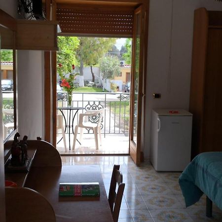 Villaggio "Camping Pompei" Bungalow Екстериор снимка